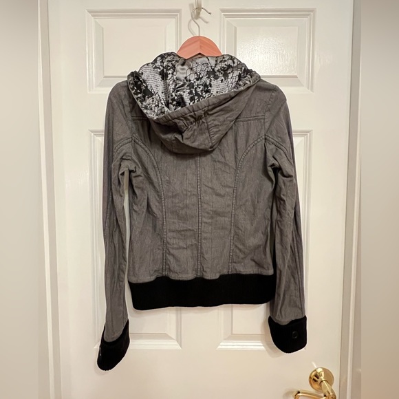 REEF Houndstooth Plaid Bomber Jacket - Teen’s Medium - Picture 2 of 9